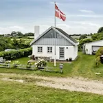 With Views And Walking Distance To Nature * Nyborg