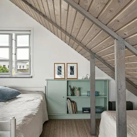 With Views And Walking Distance To Nature 펜션 뉘보르